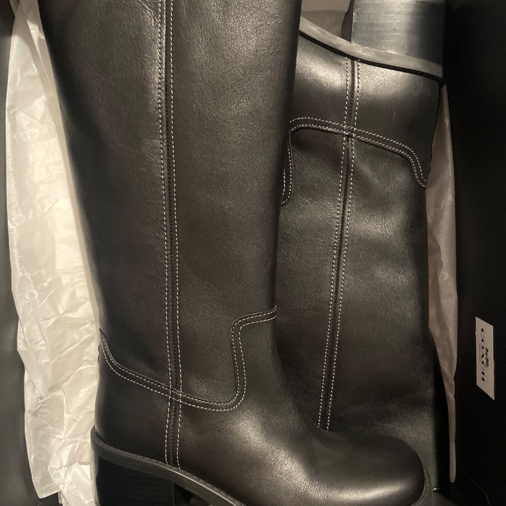 Boots - Picture 2 of 3